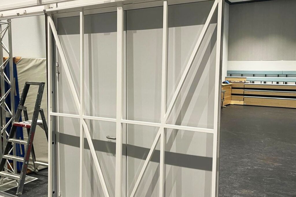 Dans- en-theaterzaal-voor-Bouwbedrijf-BAM-Groningen-014