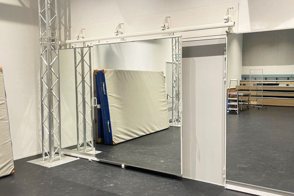 Dans- en-theaterzaal-voor-Bouwbedrijf-BAM-Groningen-006